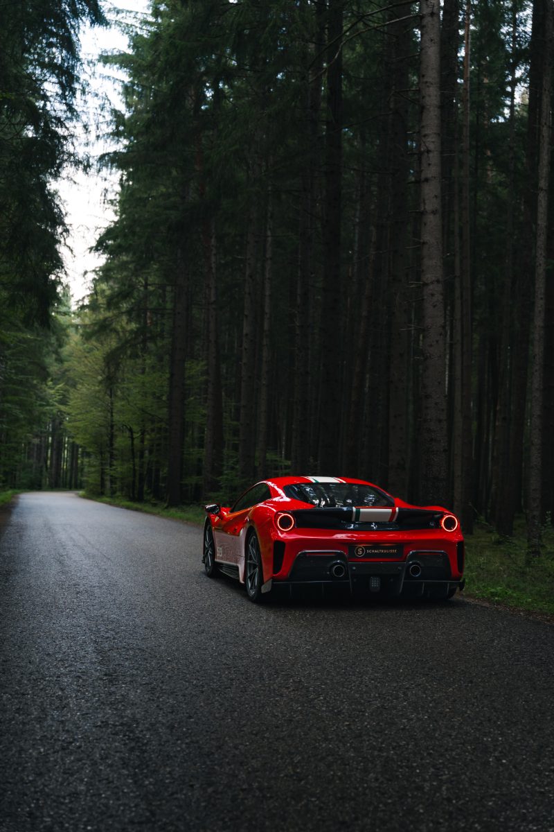 Ferrari 488 Pista Piloti