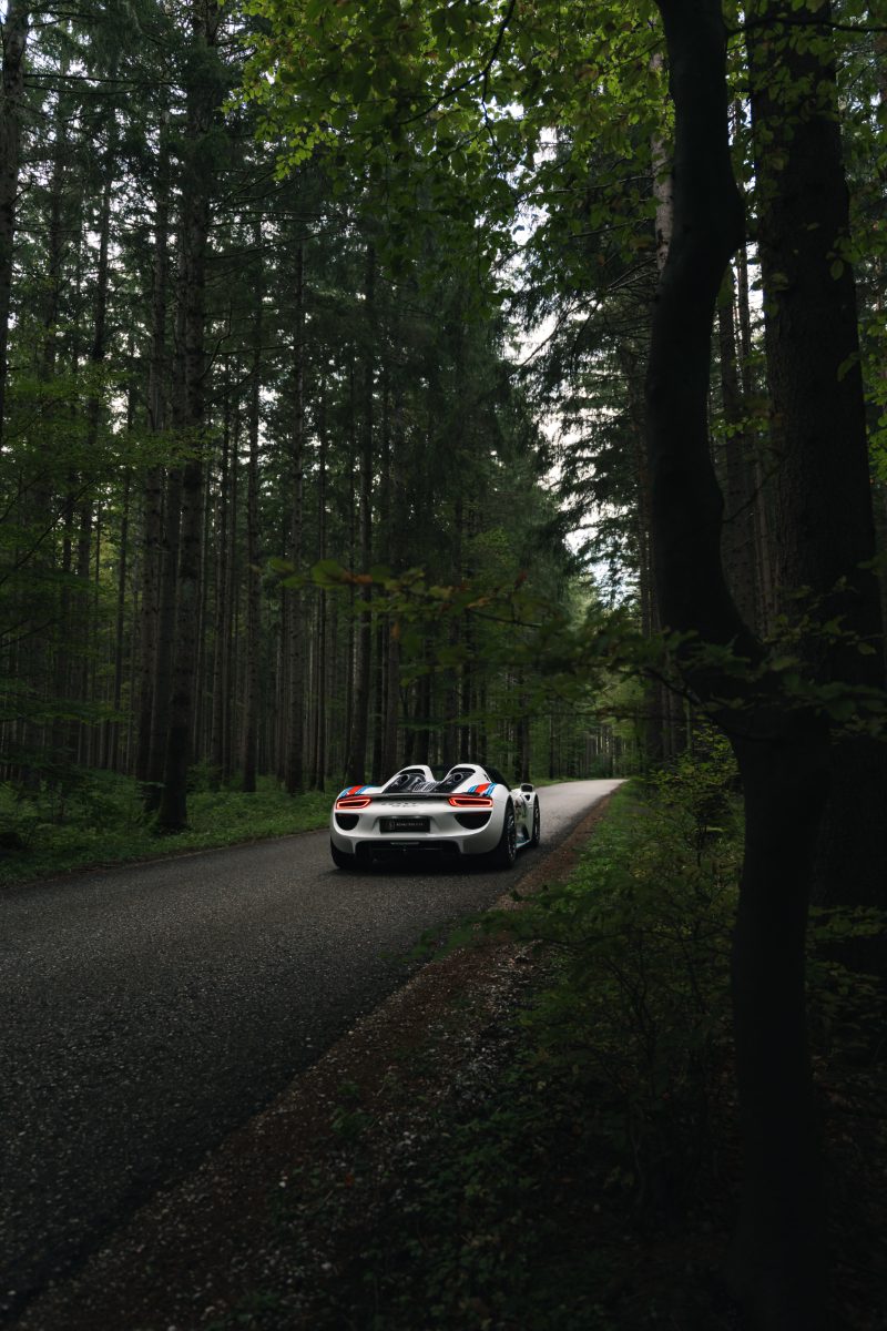 Porsche 918 Martini