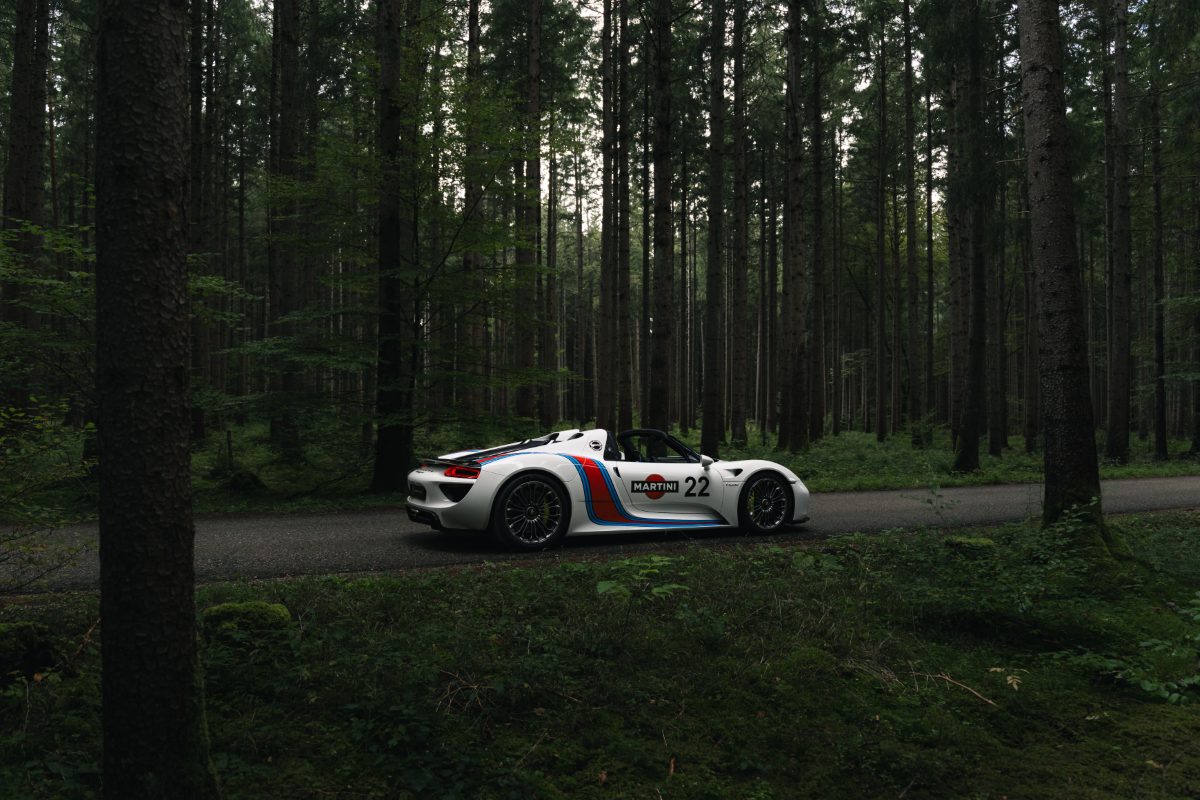 Porsche 918 Martini
