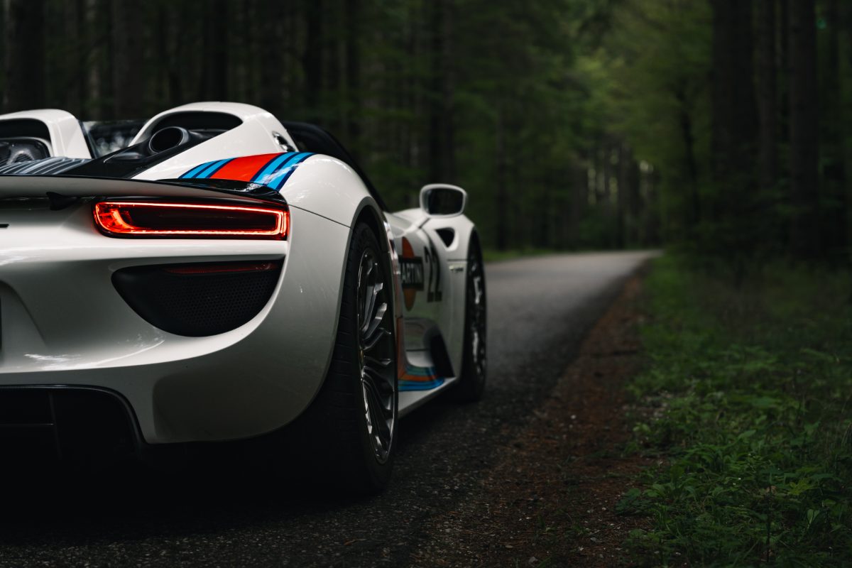 Porsche 918 Martini