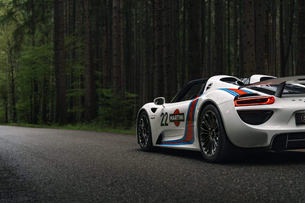 Porsche 918 Martini