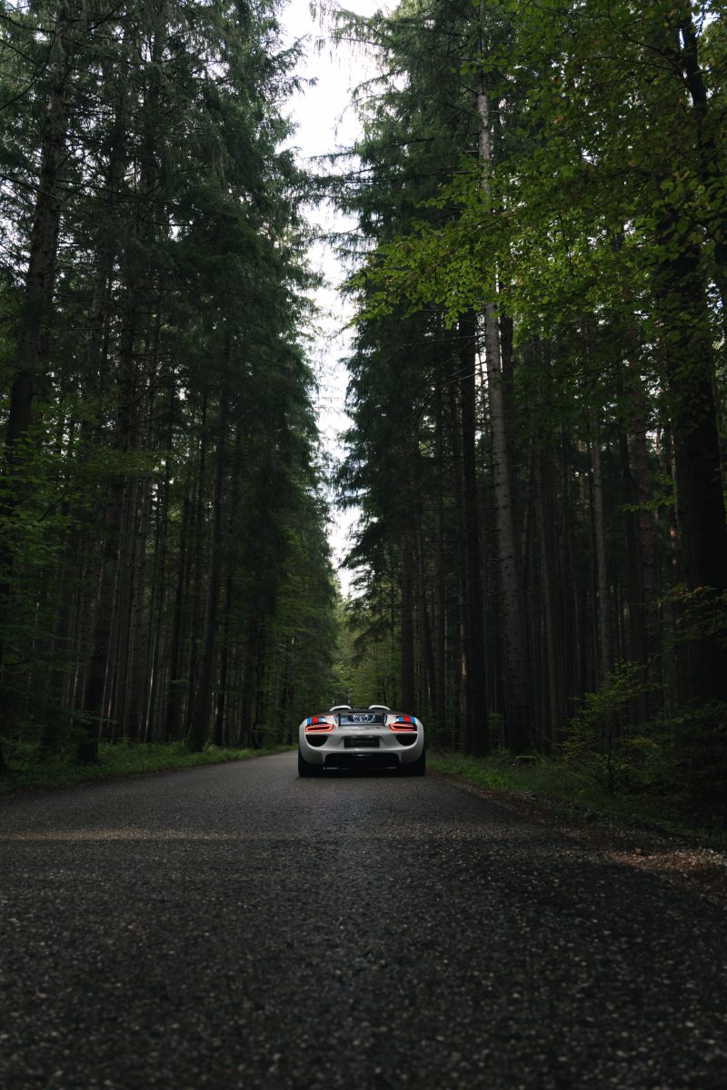 Porsche 918 Martini
