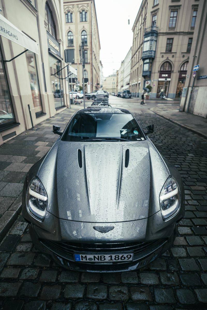 Aston Martin Vanquish Volante