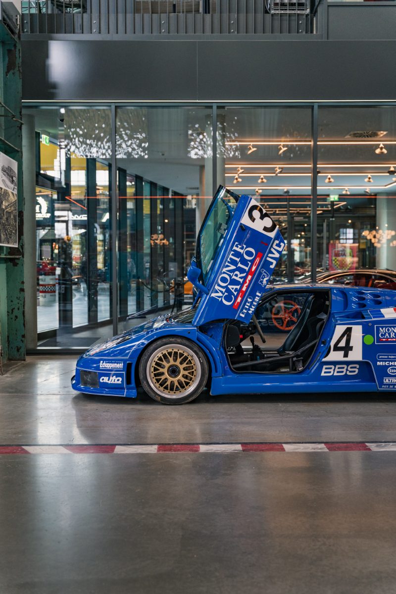 Bugatti EB110