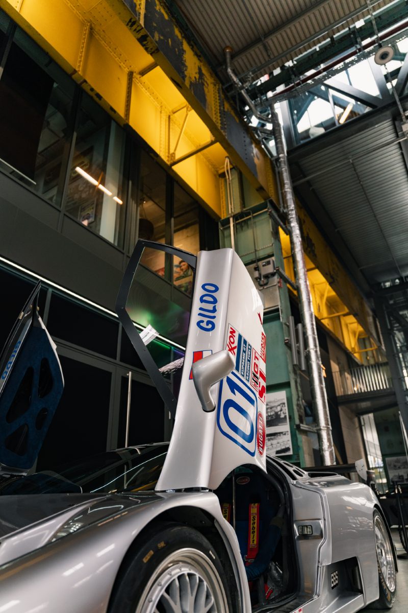 Bugatti EB110