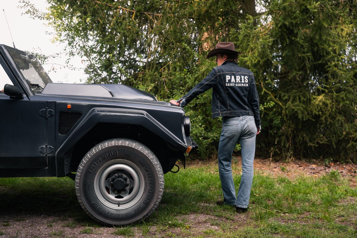 Lamborghini LM002