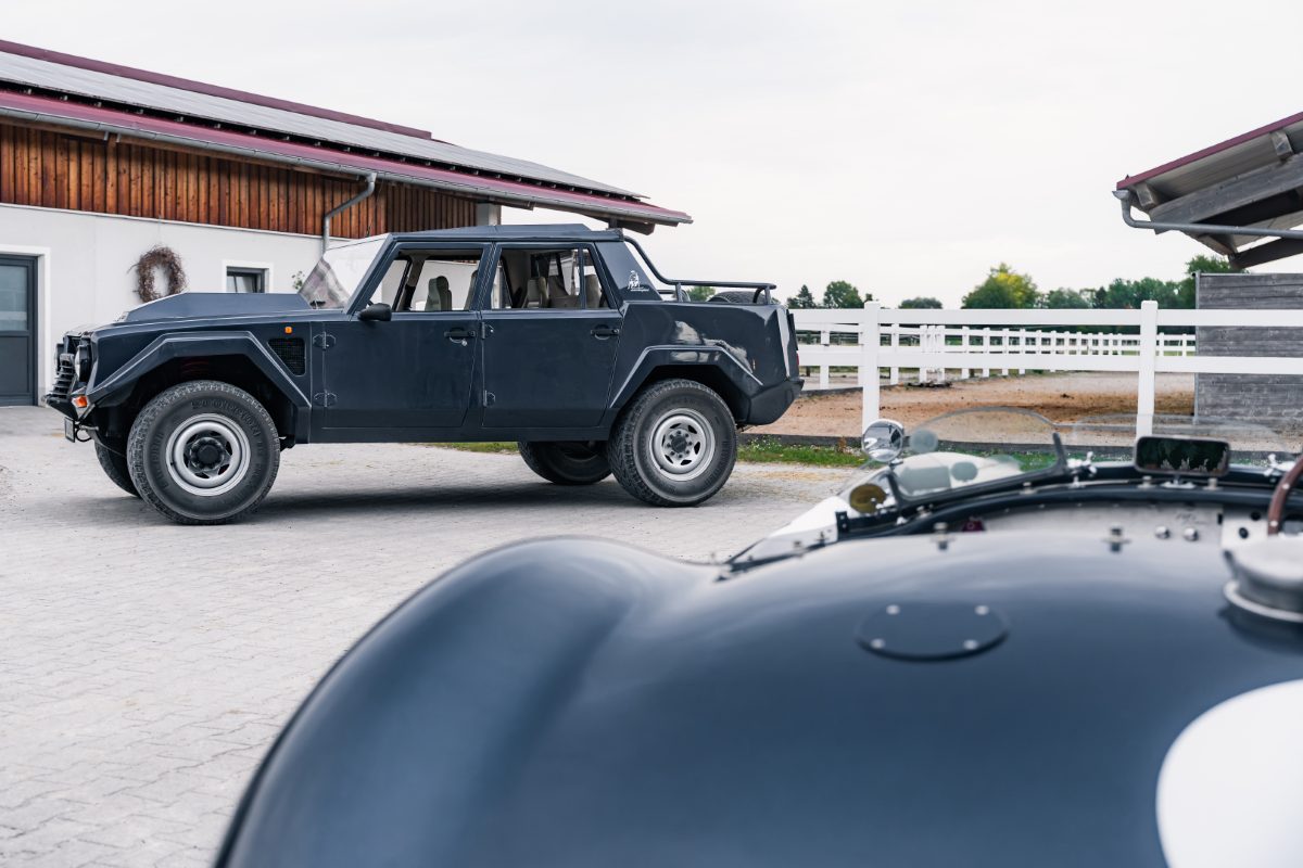 Lamborghini LM002