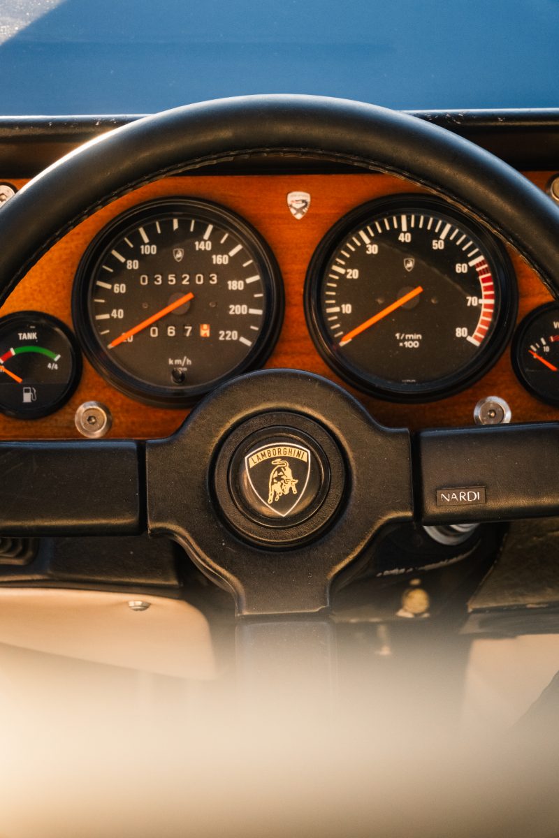 Lamborghini LM002