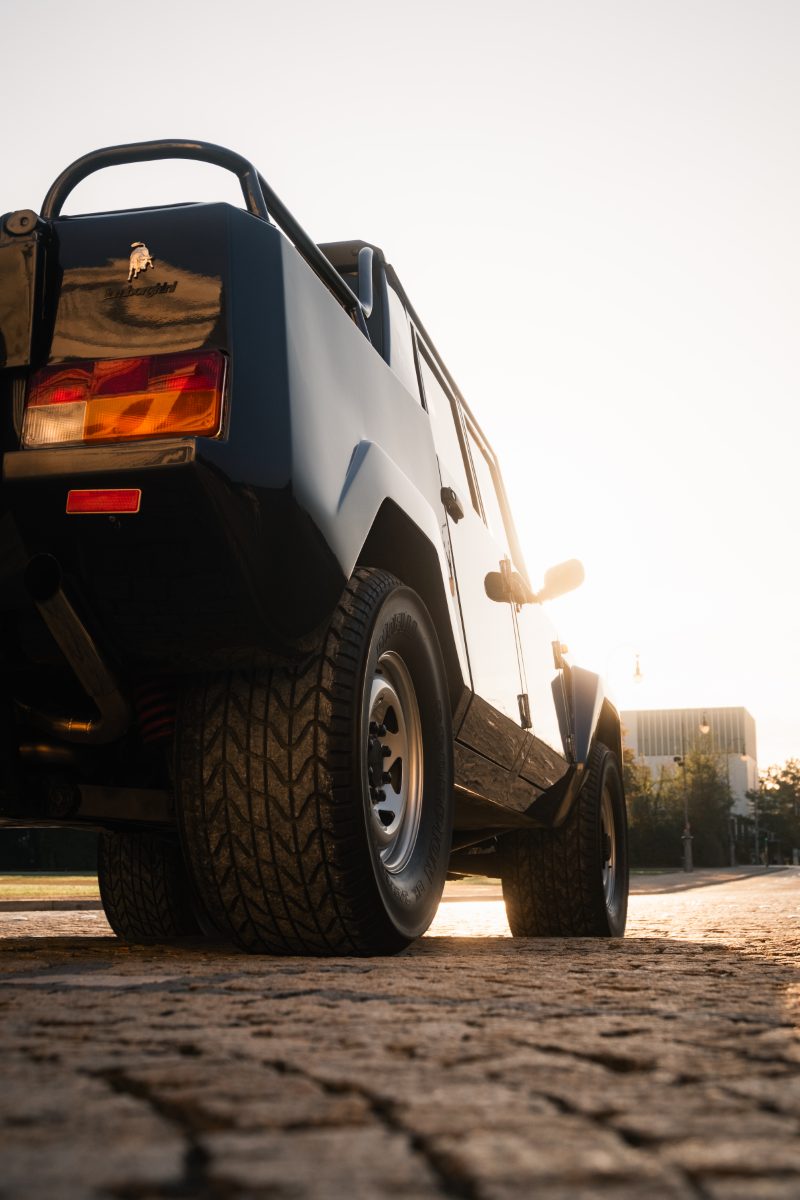 Lamborghini LM002