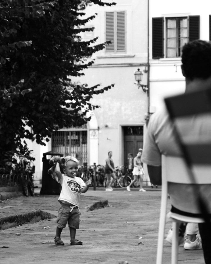 Street photography by Levin Müllerschön