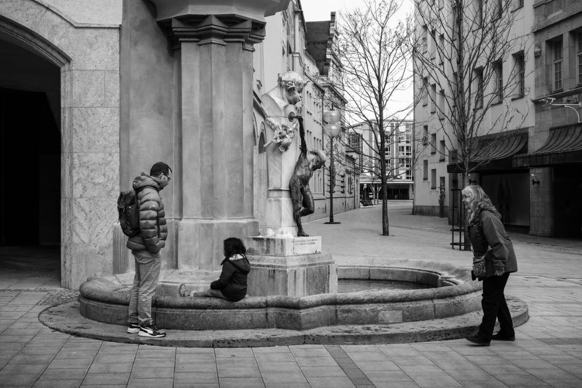 Street photography by Levin Müllerschön