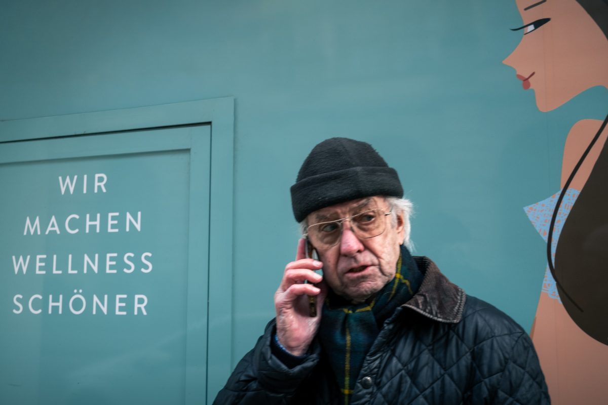 Street photography by Levin Müllerschön