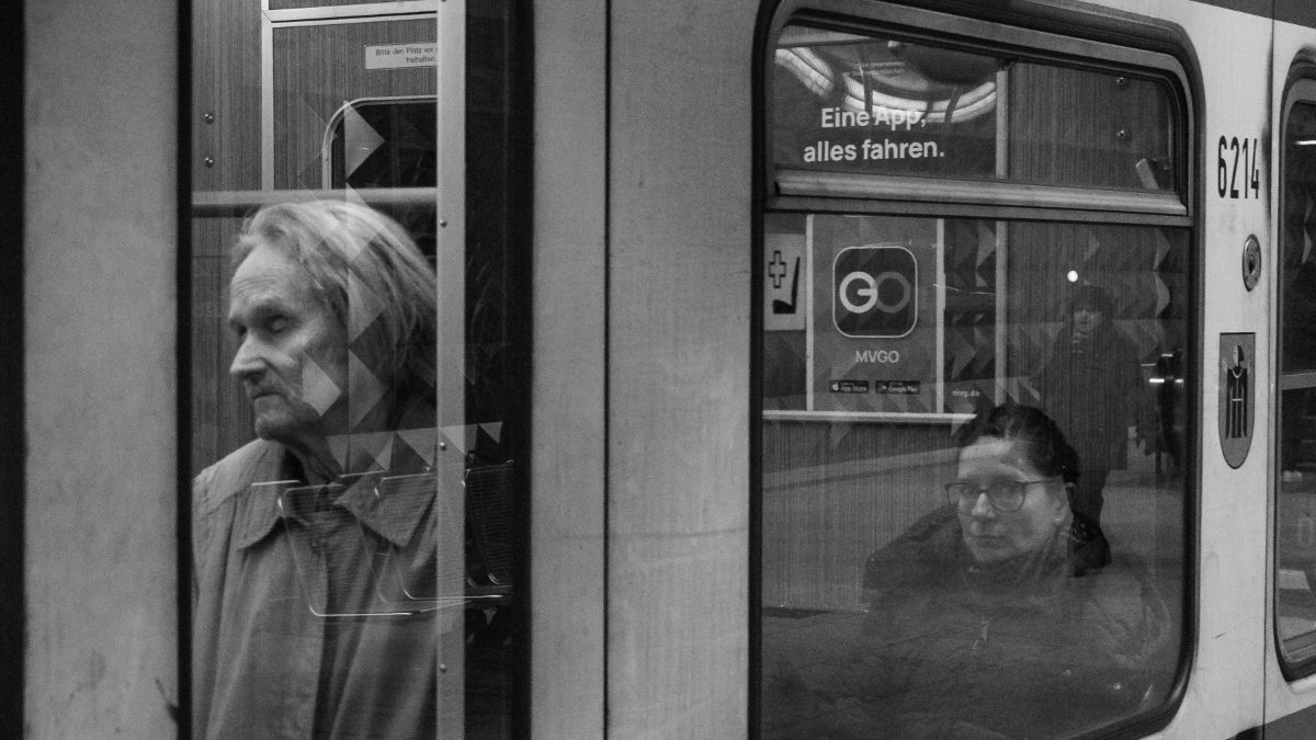 Street photography by Levin Müllerschön
