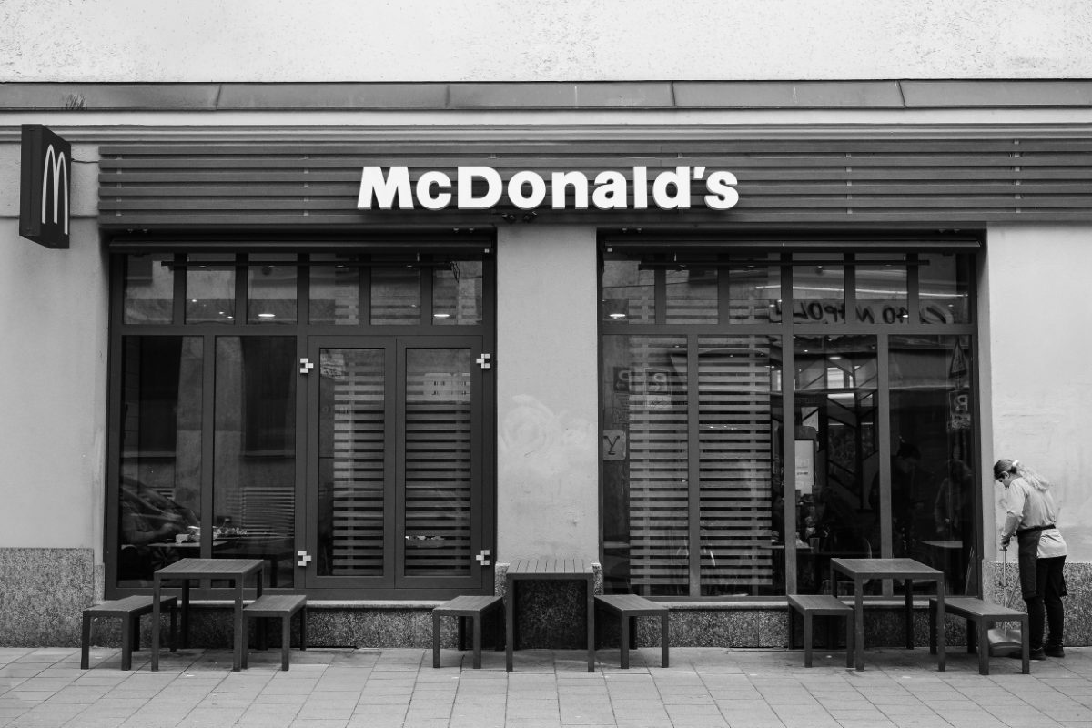 Street photography by Levin Müllerschön