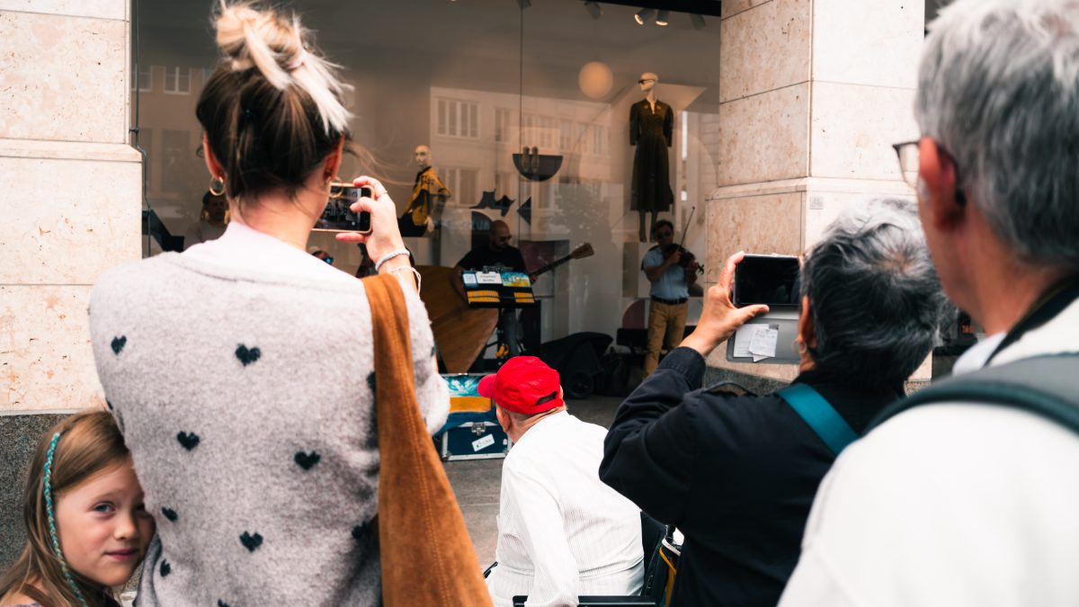 Street photography by Levin Müllerschön