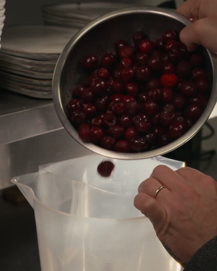 Cherry essence