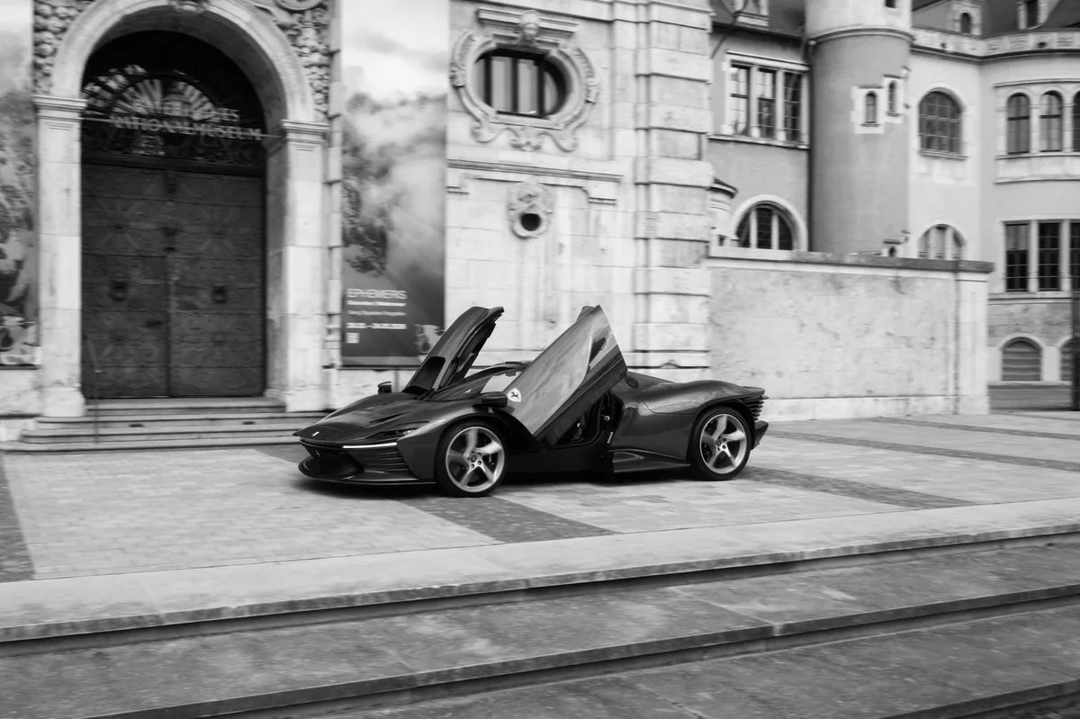 Automotive photography by Levin Müllerschön