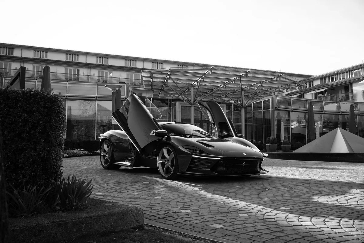 Automotive photography by Levin Müllerschön